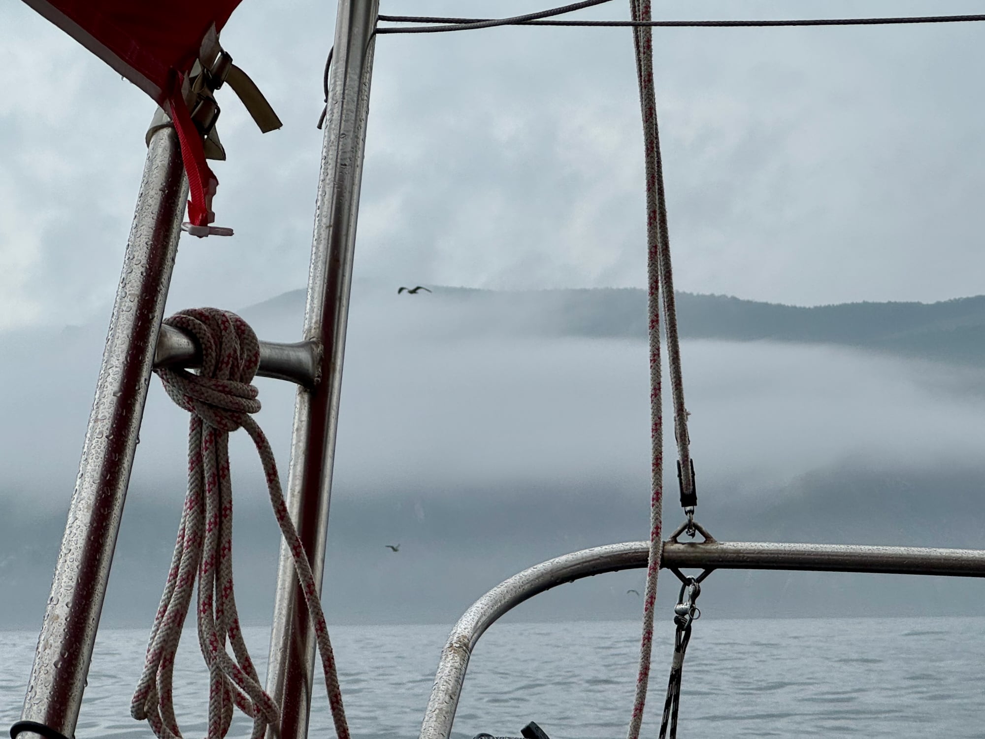 Morgennebel in der Ria Cedeira