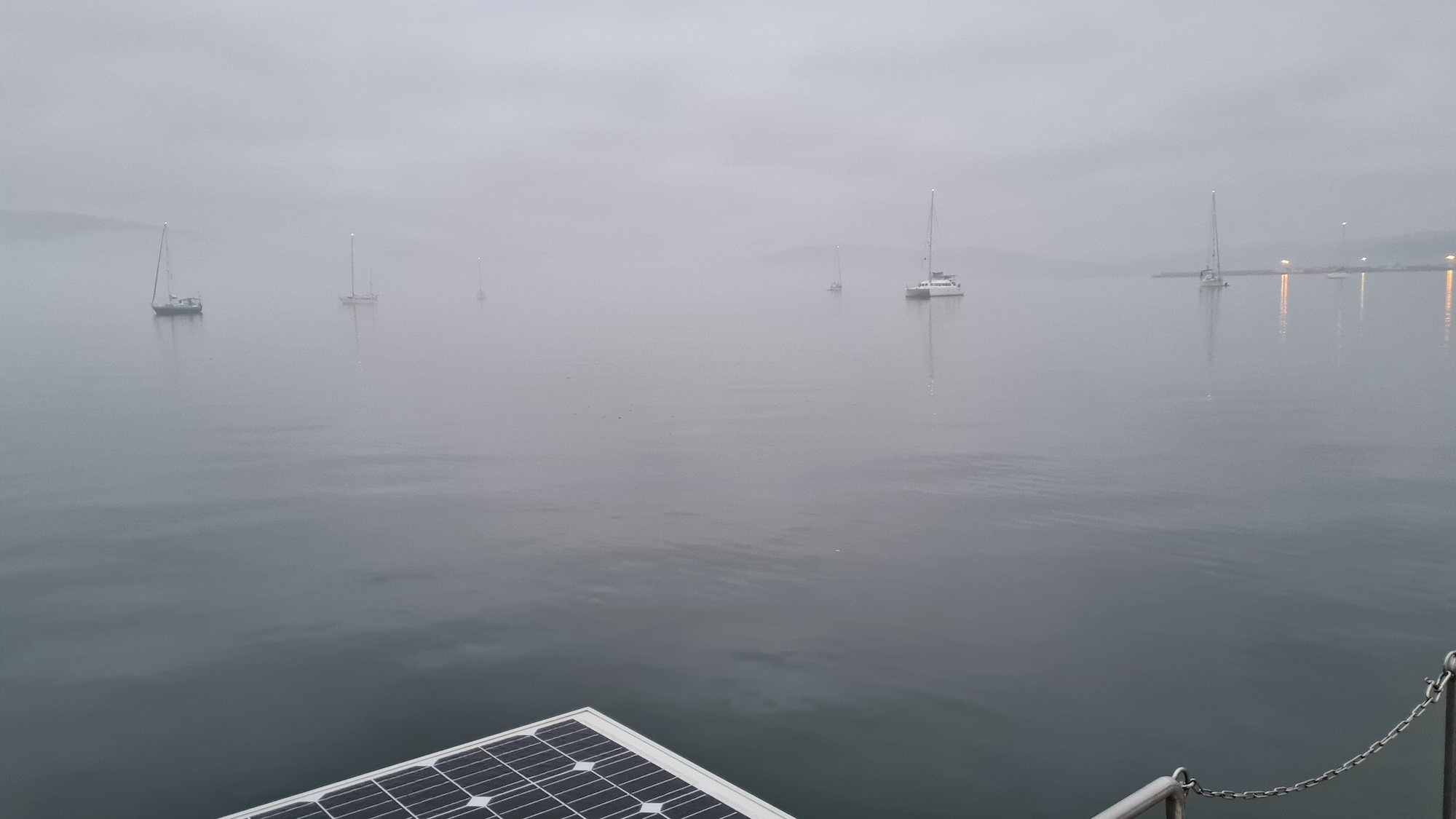 Start im Morgennebel