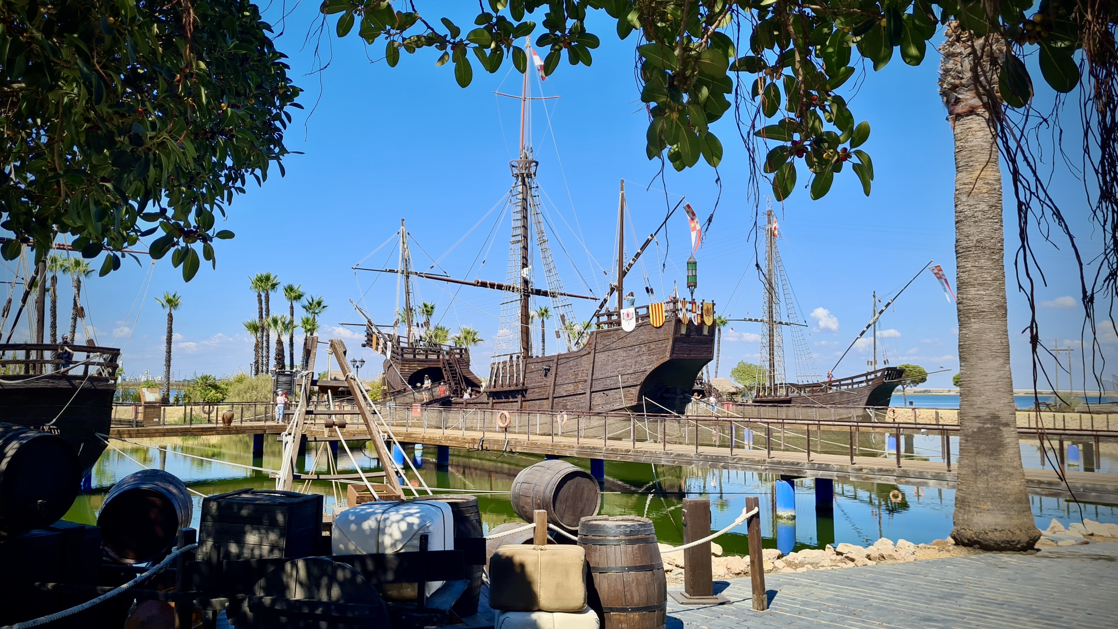 Die drei Entdeckerschiffe nachgebildet