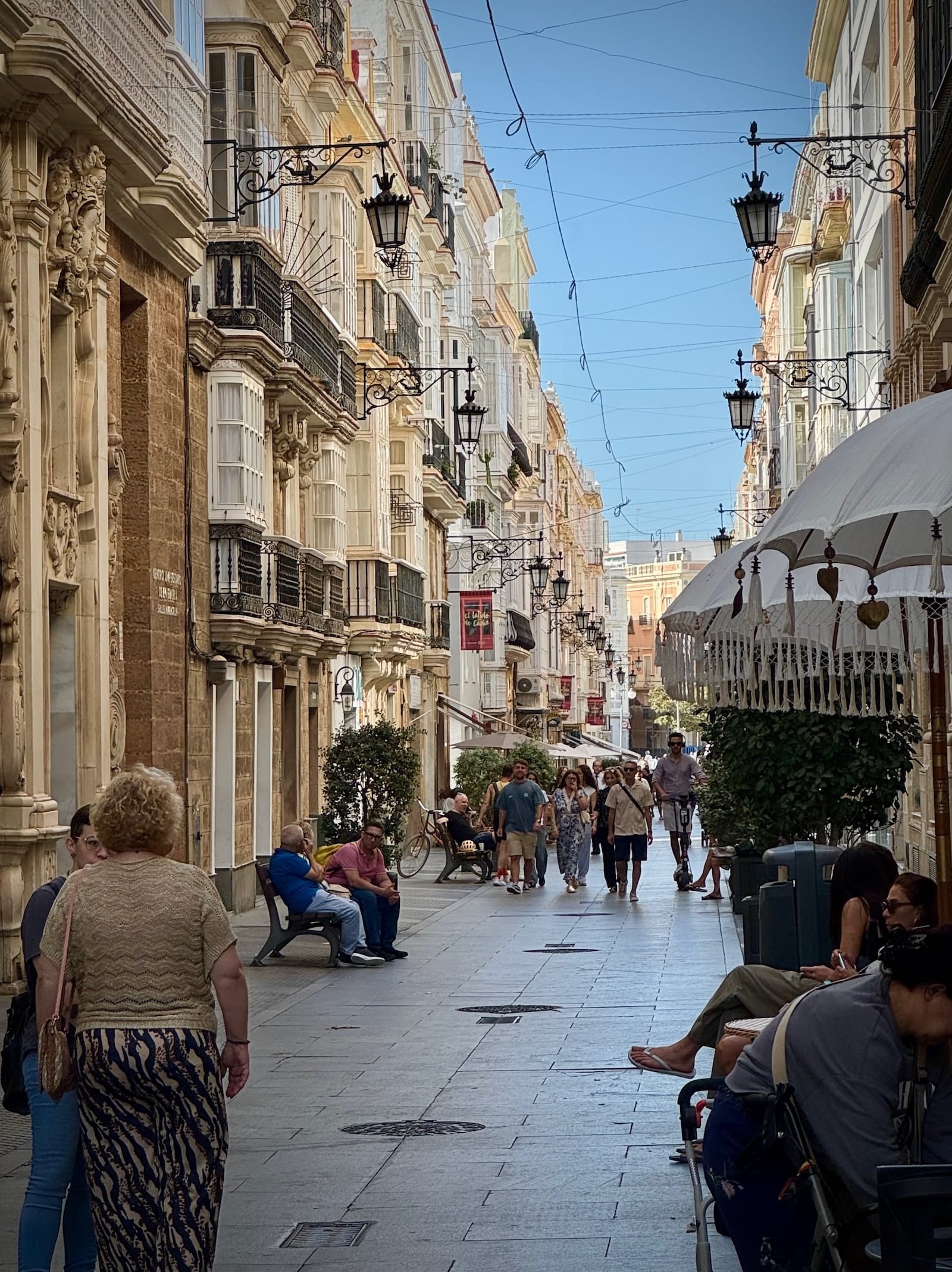 Straßenleben in Cadiz