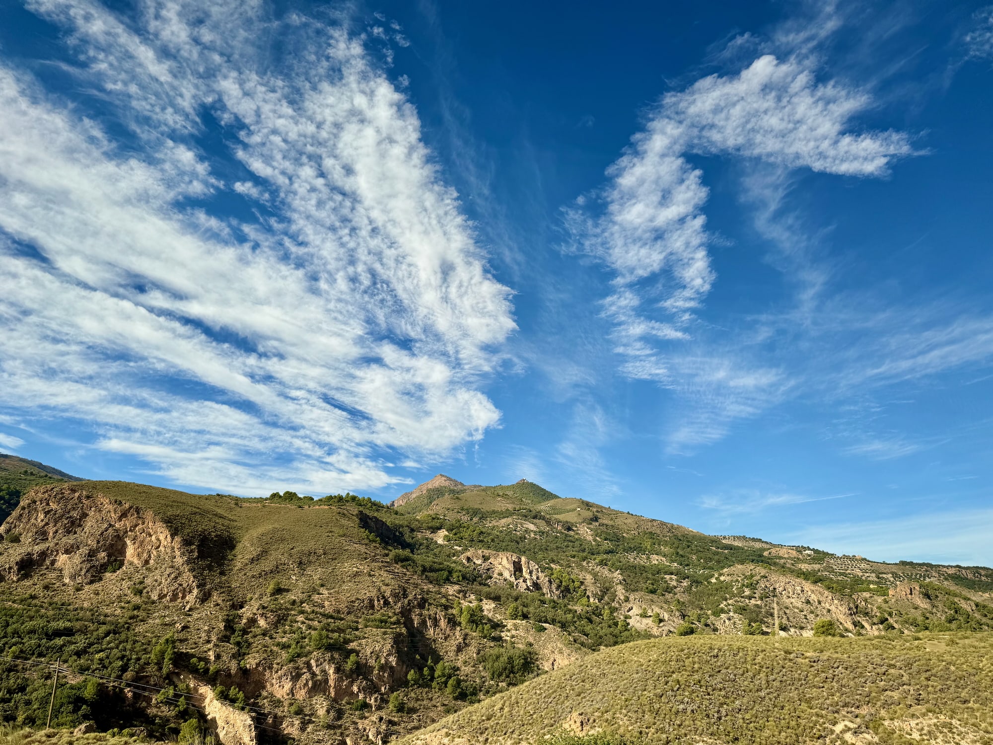 Busfahrt nach Granada - Blick in die Bergwelt