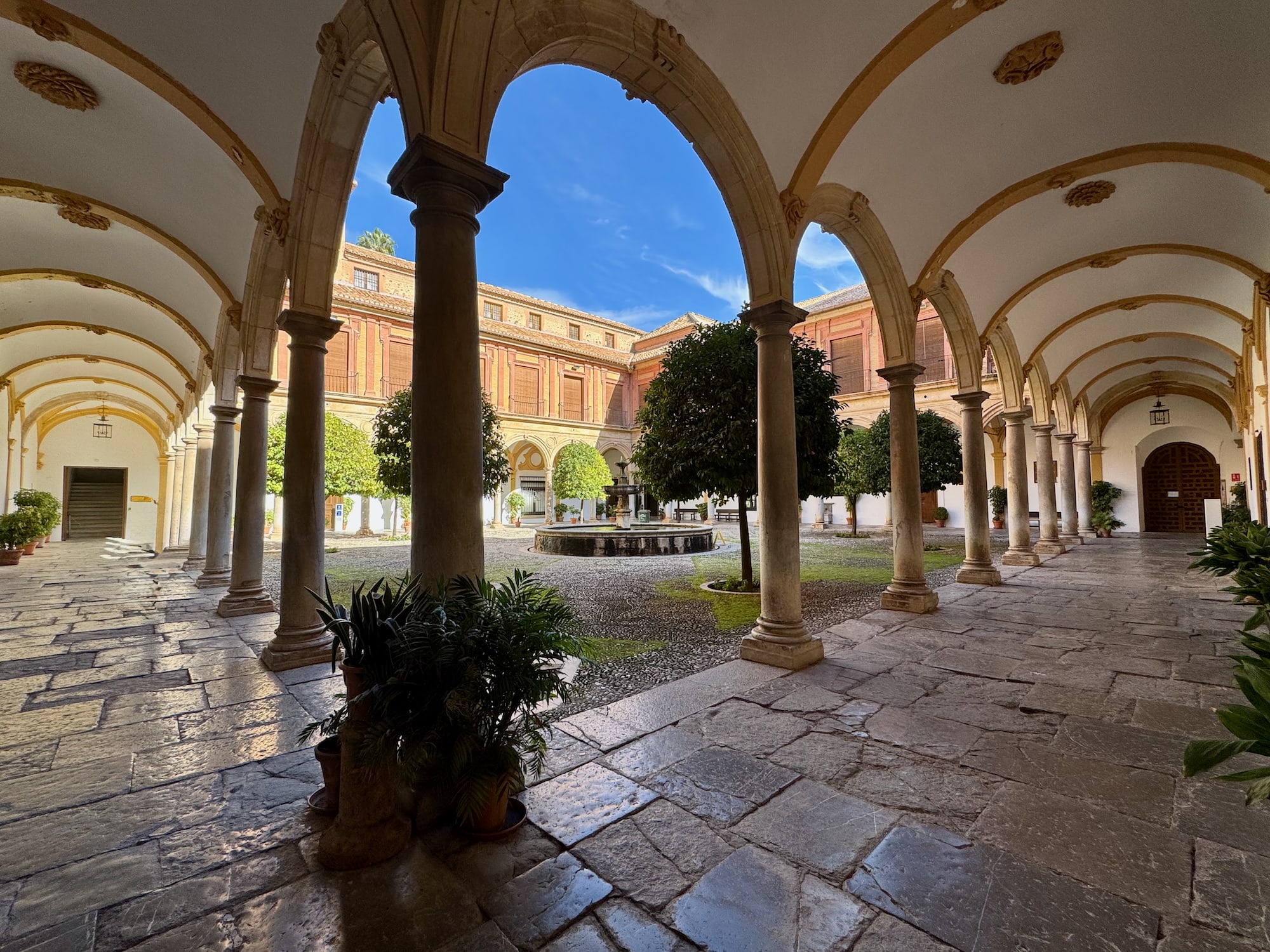 Sacromonte - Kreuzgang einer der ersten Privatuniversitäten Europas