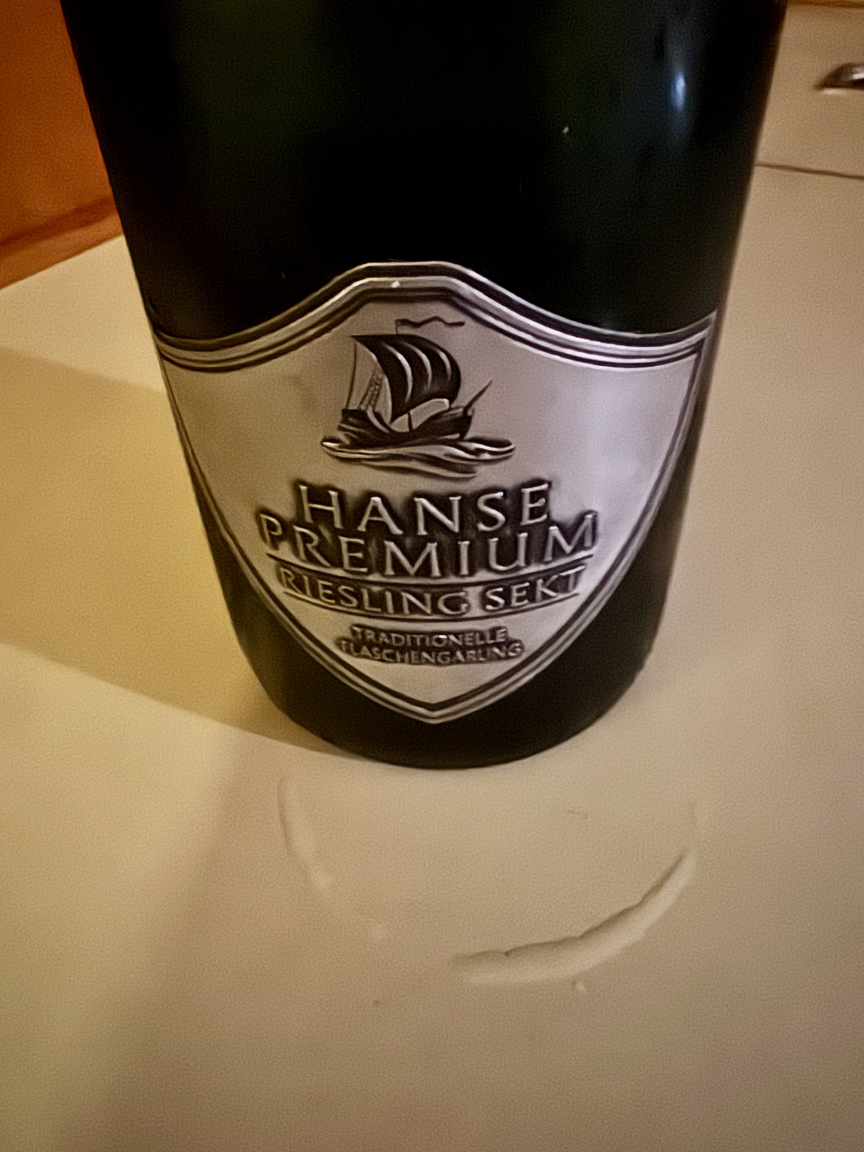 Sekt zur Feier der glücklichen Überfahrt