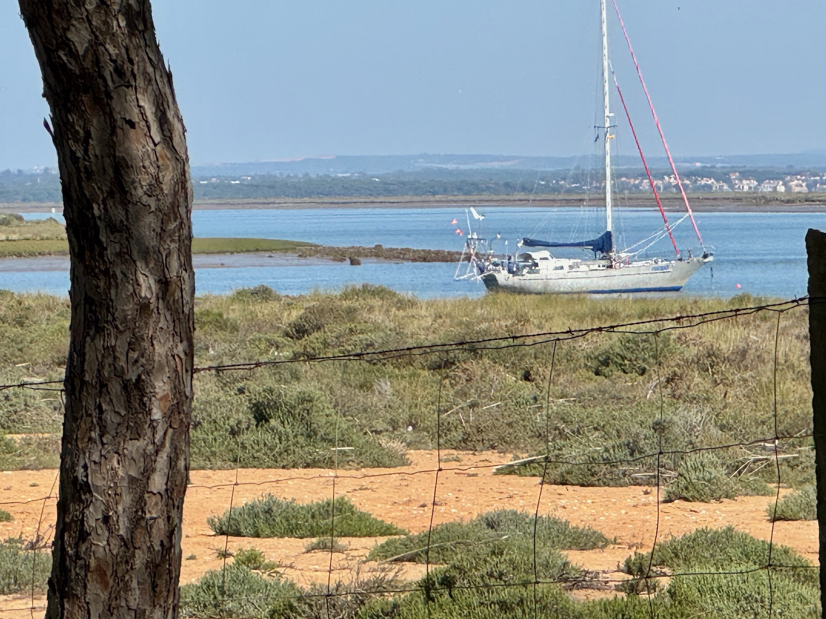 Punta Umbria Frodo vor Anker im Naturschutzgebiet