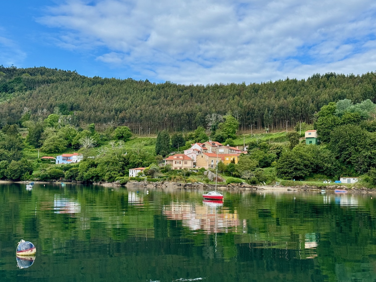 Entspannter Tag in der Bucht Mugardos