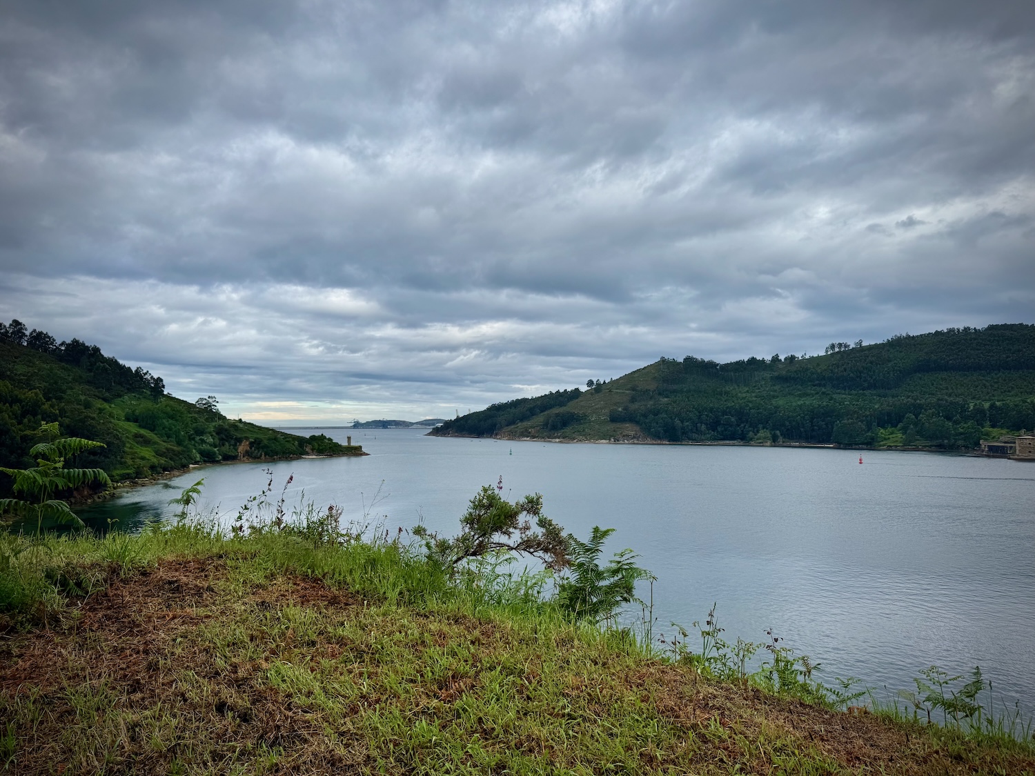 Blick Richtung Meer in der Ria Ferrol