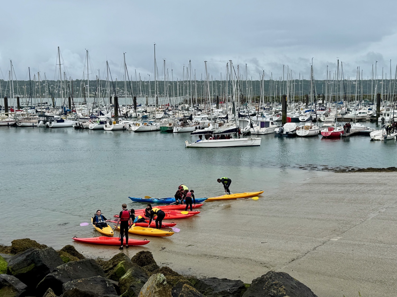 Wassersport und Rennboot