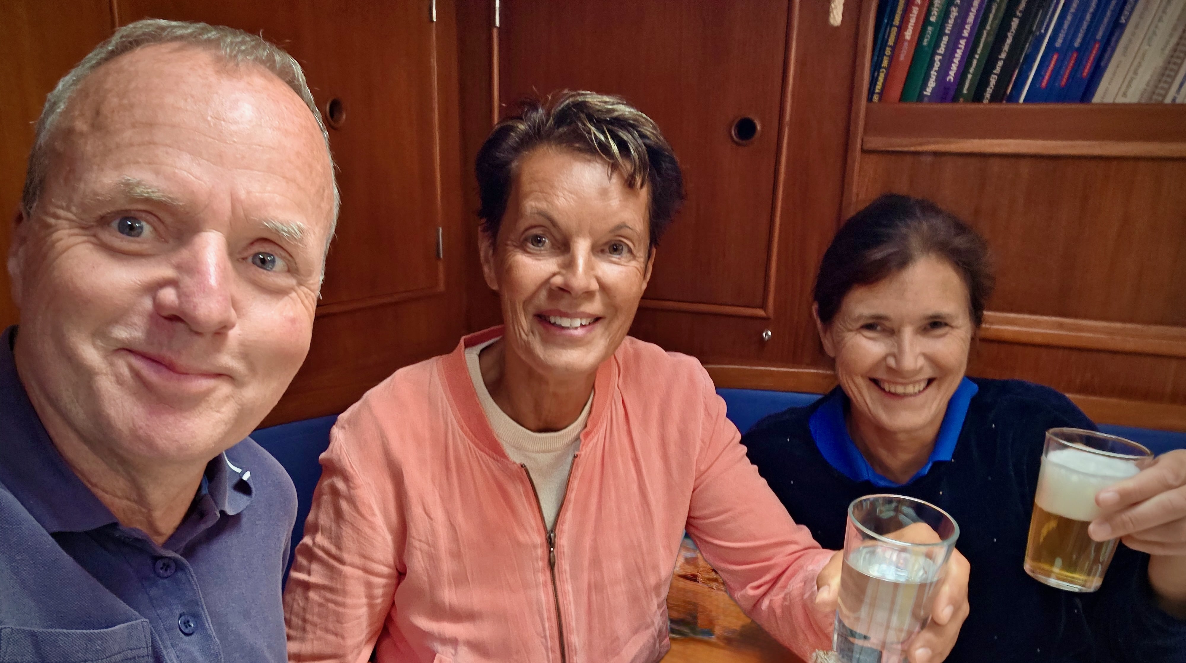 Glückliche Runde am Abend des dritten Tages in Lancken Granitz
